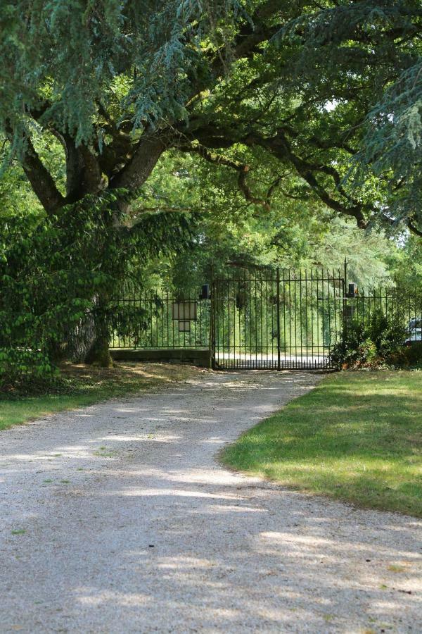 Chateau De La Frogerie Bed & Breakfast Maulevrier Exterior photo